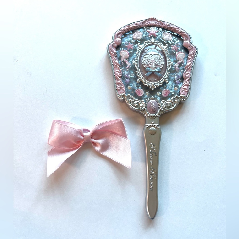 Flower Knows Shell’s Jewel Pink Hand Mirror bow sea silver mermaid nwt